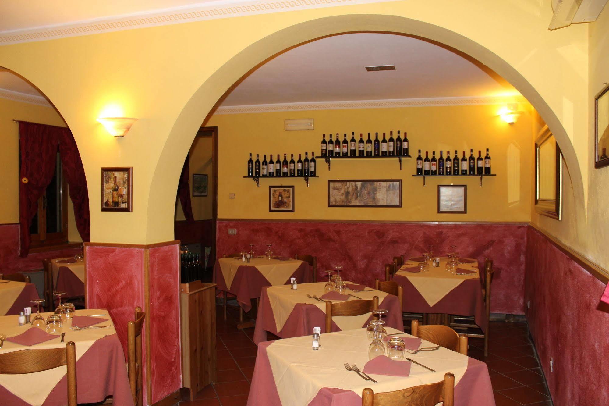 Albergo La Pieve Castelfiorentino Εξωτερικό φωτογραφία
